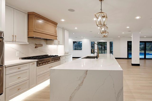 15232 Saddlewood Drive, Conroe, TX 77384