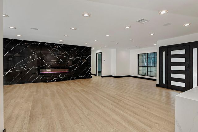 15232 Saddlewood Drive, Conroe, TX 77384