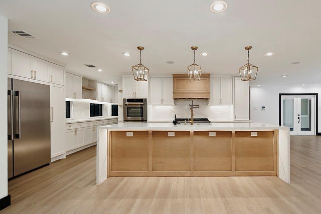 15232 Saddlewood Drive, Conroe, TX 77384