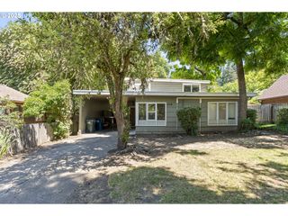 1539 WALNUT St, Eugene, OR 97403