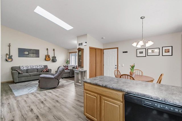 336 Santa Maria Drive, Arlington, WI 53911