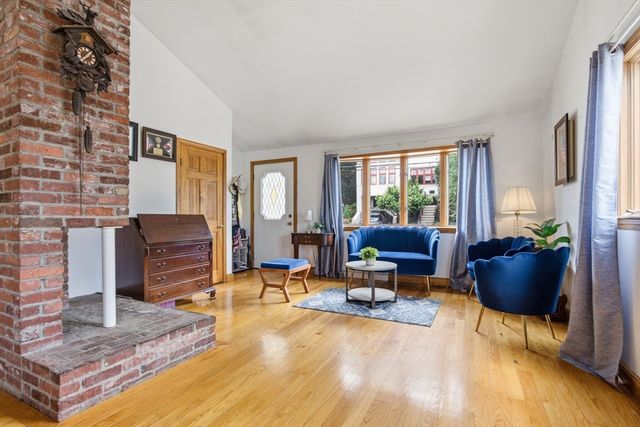 32 Brayton Rd, Boston, MA 02135