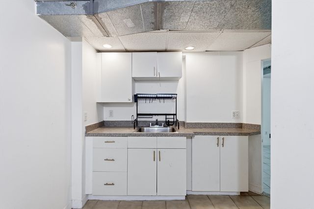 32 Brayton Rd, Boston, MA 02135