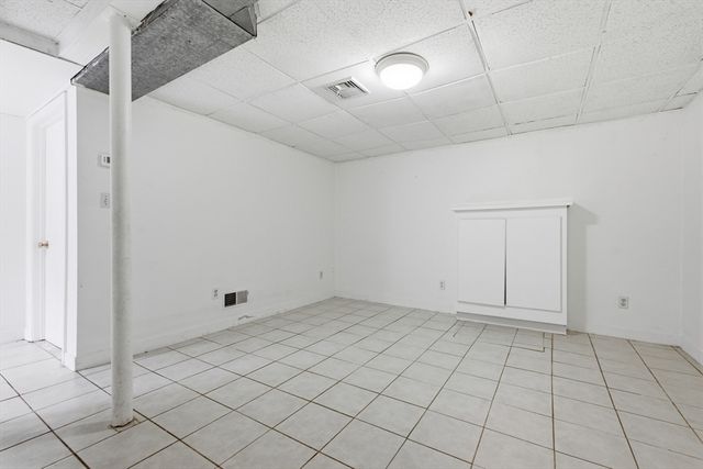 32 Brayton Rd, Boston, MA 02135