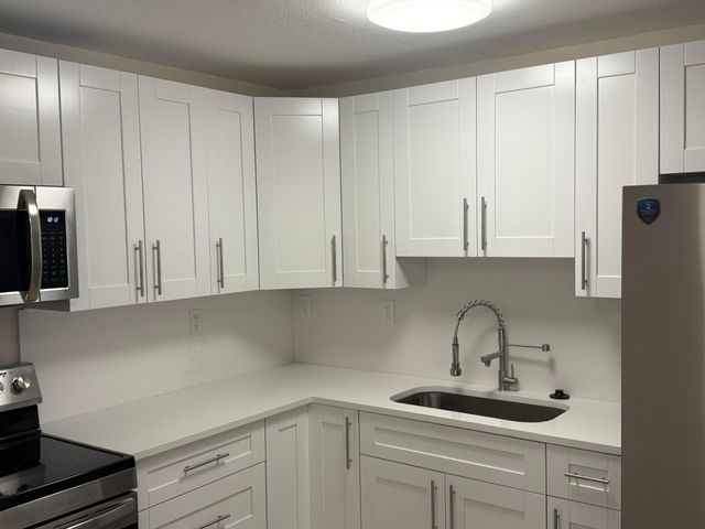 6803 Georgia Avenue, West Palm Beach, FL 33405