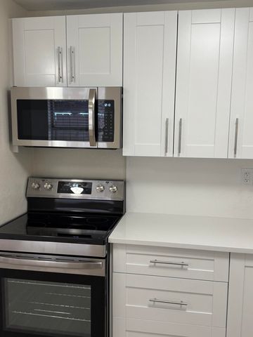 6803 Georgia Avenue, West Palm Beach, FL 33405