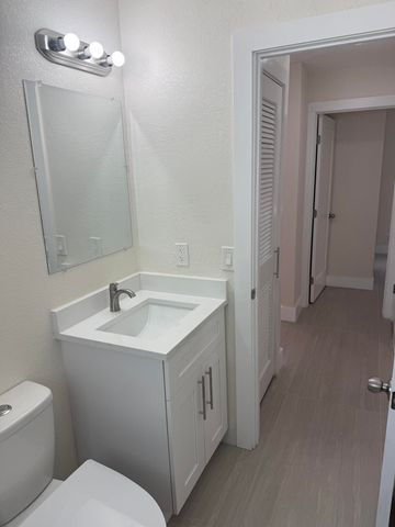 6803 Georgia Avenue, West Palm Beach, FL 33405