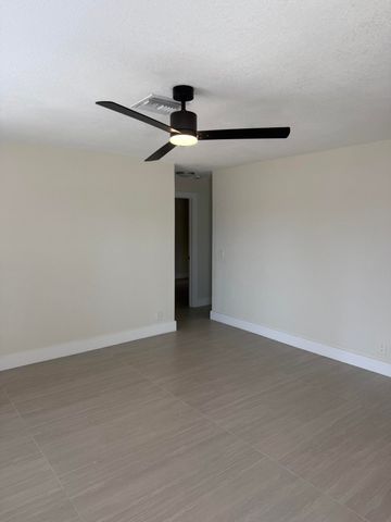 6803 Georgia Avenue, West Palm Beach, FL 33405