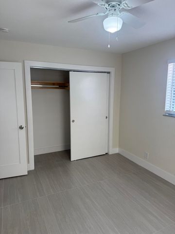 6803 Georgia Avenue, West Palm Beach, FL 33405