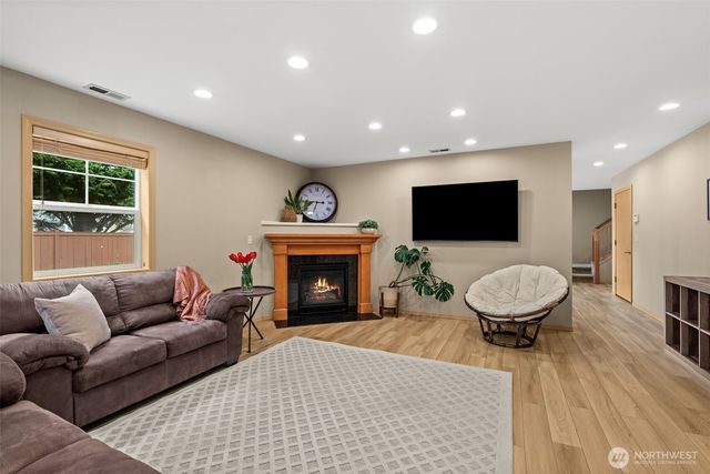 11215 Borgen Loop, Gig Harbor, WA 98332