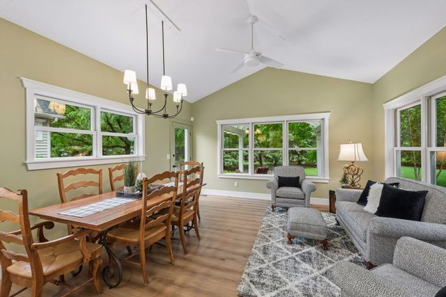 8235 Enclave Cove, Woodbury, MN 55125