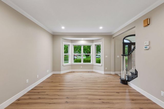 8235 Enclave Cove, Woodbury, MN 55125