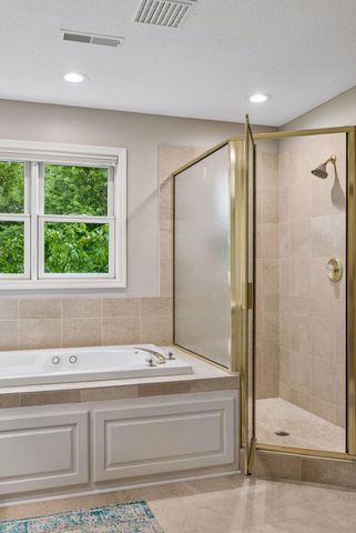 8235 Enclave Cove, Woodbury, MN 55125