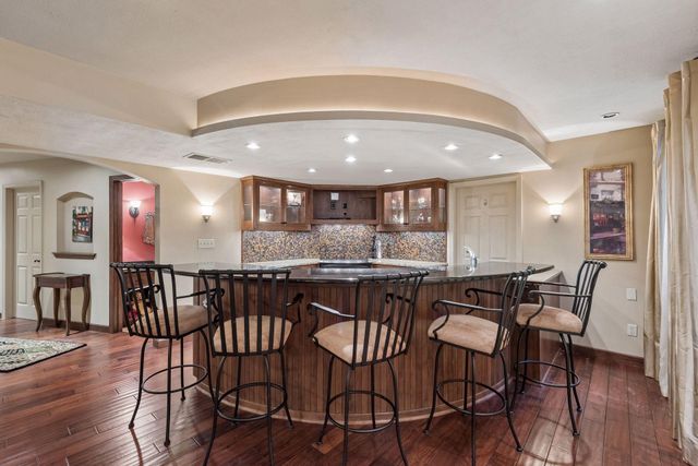 8235 Enclave Cove, Woodbury, MN 55125