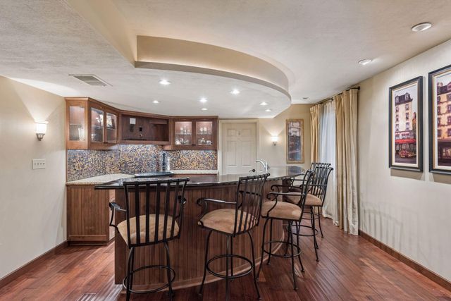 8235 Enclave Cove, Woodbury, MN 55125