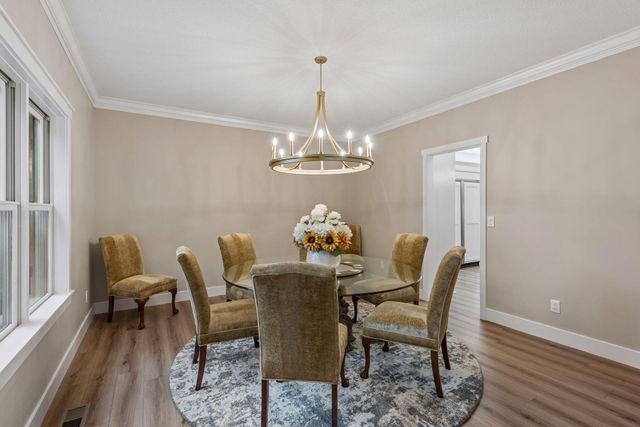8235 Enclave Cove, Woodbury, MN 55125
