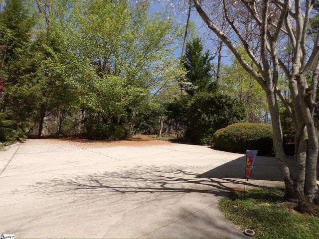 121 Sunset Bay Boulevard, Seneca, SC 29672