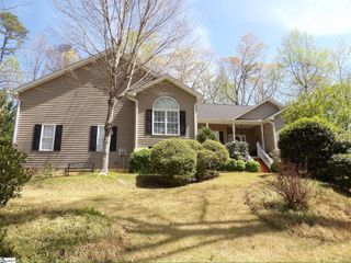 121 Sunset Bay Boulevard, Seneca, SC 29672