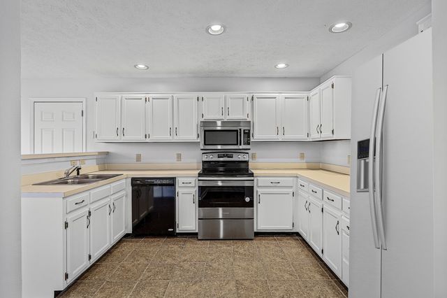 6015 Bradford Hills Dr, Nashville, TN 37211