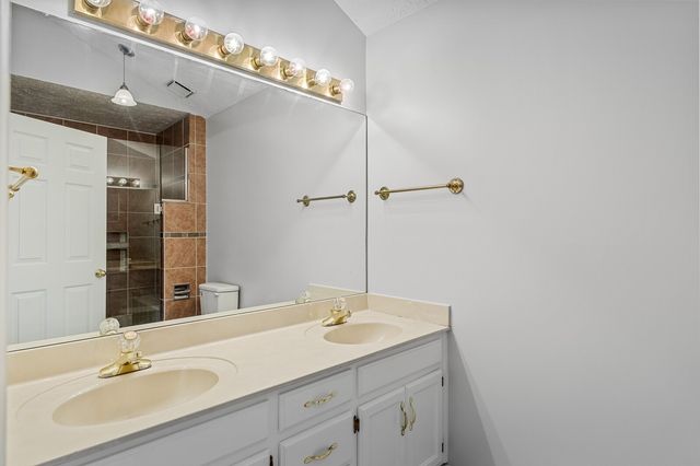 6015 Bradford Hills Dr, Nashville, TN 37211