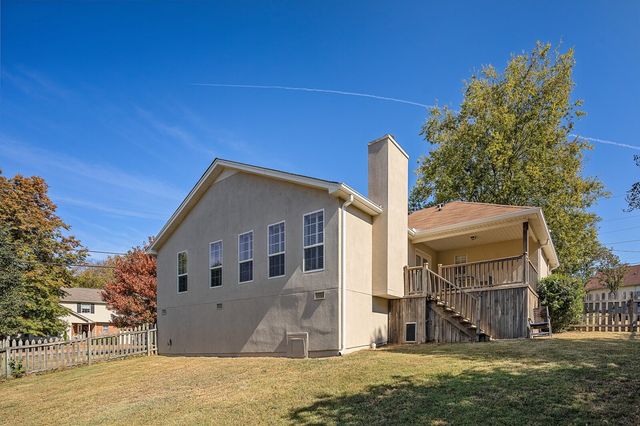 6015 Bradford Hills Dr, Nashville, TN 37211