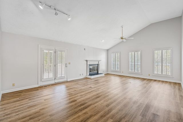 6015 Bradford Hills Dr, Nashville, TN 37211