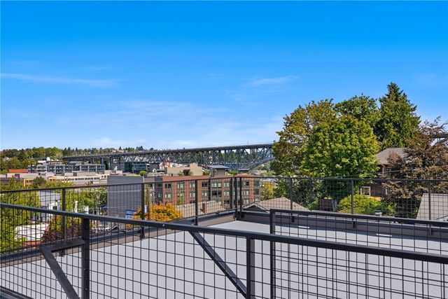 270 Fulton Street, Seattle, WA 98109