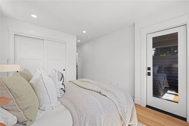 270 Fulton Street, Seattle, WA 98109