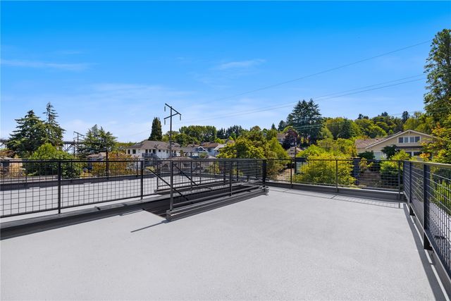 270 Fulton Street, Seattle, WA 98109