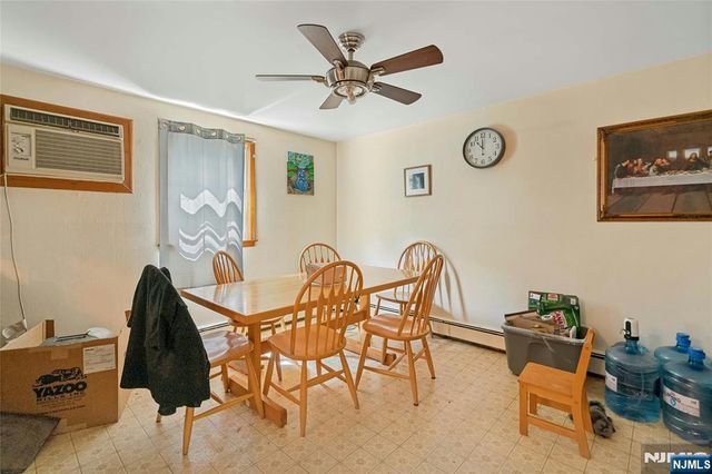 4 Royal Avenue, Hawthorne, NJ 07506