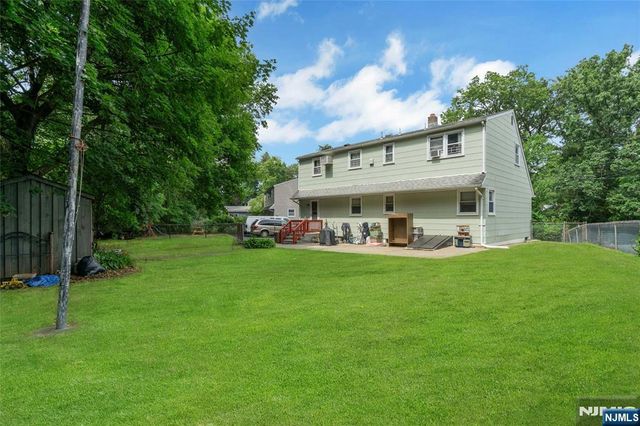4 Royal Avenue, Hawthorne, NJ 07506