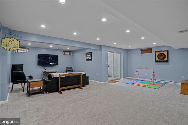 3831 ROLLING HILLS DRIVE, Greencastle, PA 17225