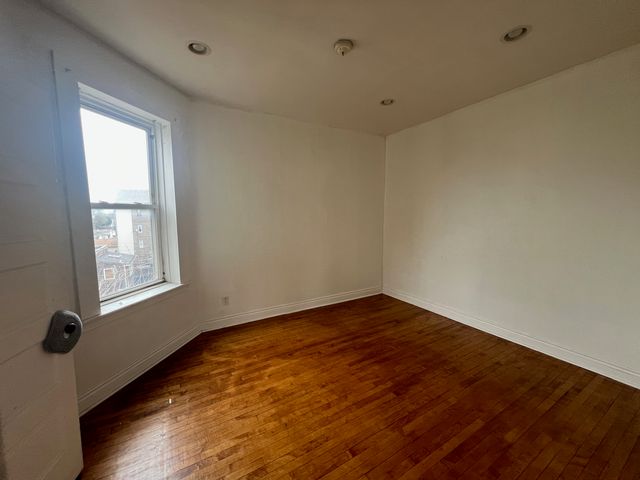 2658 W 23rd Street, Chicago, IL 60608