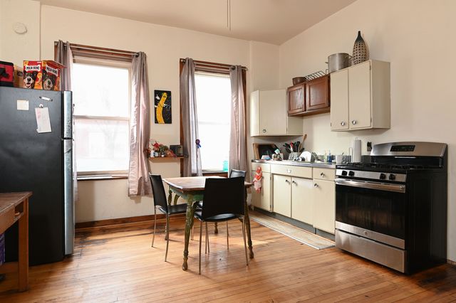 2658 W 23rd Street, Chicago, IL 60608