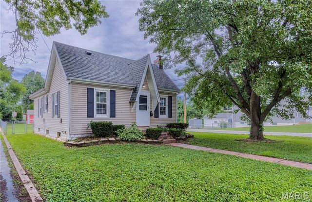 3660 Western Avenue, Alton, IL 62002