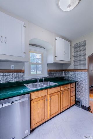 3660 Western Avenue, Alton, IL 62002