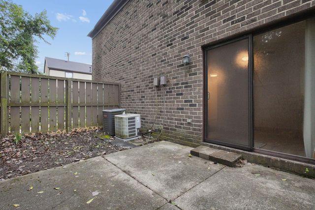 5844 Hallridge Circle, B, Columbus, OH 43232