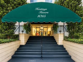 1015 N Michillinda 302, Pasadena, CA 91107