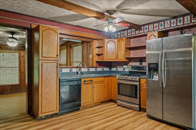 1879 County Road 3302, Greenville, TX 75402