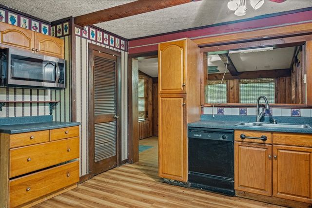 1879 County Road 3302, Greenville, TX 75402