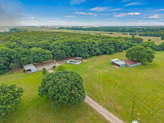 1879 County Road 3302, Greenville, TX 75402