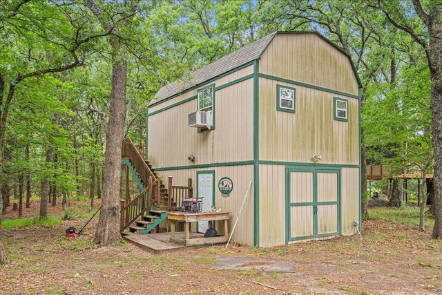 1879 County Road 3302, Greenville, TX 75402