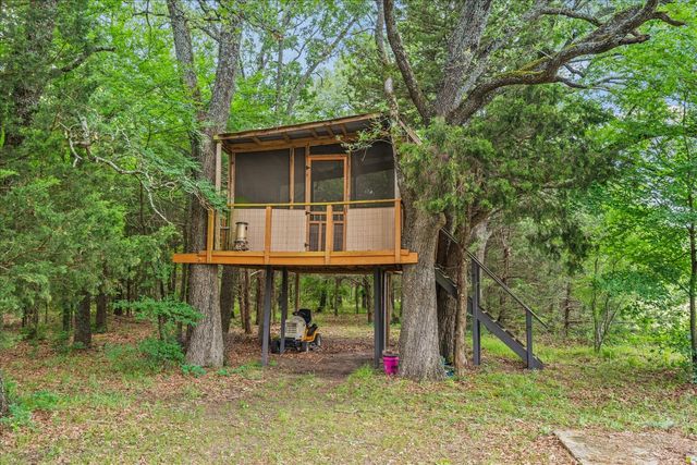 1879 County Road 3302, Greenville, TX 75402