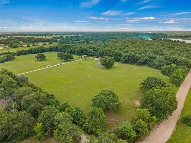 1879 County Road 3302, Greenville, TX 75402
