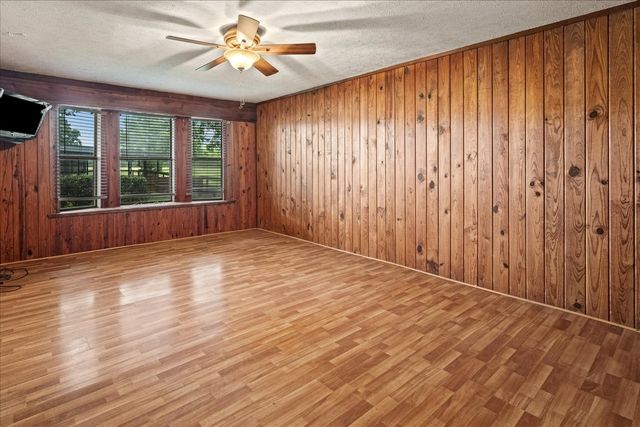 1879 County Road 3302, Greenville, TX 75402