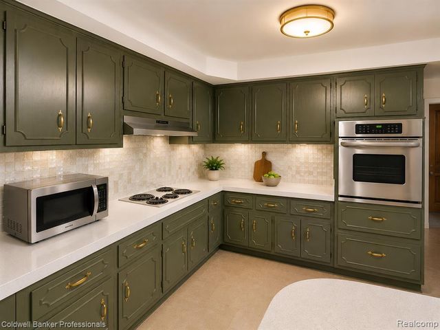 53238 Saturn Drive, Utica, MI 48316