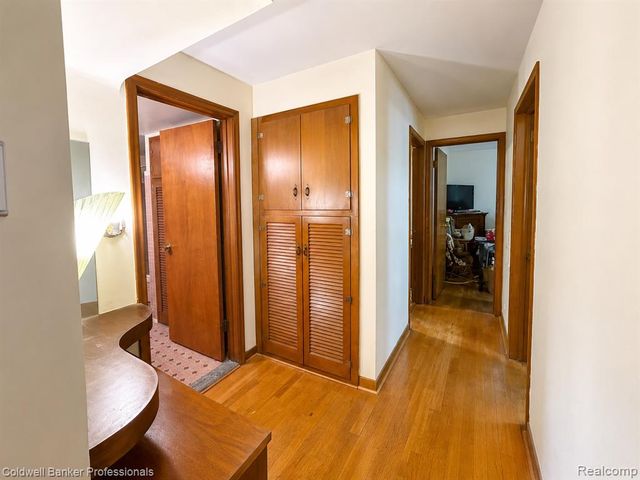 53238 Saturn Drive, Utica, MI 48316