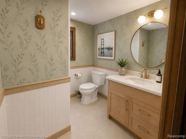 53238 Saturn Drive, Utica, MI 48316