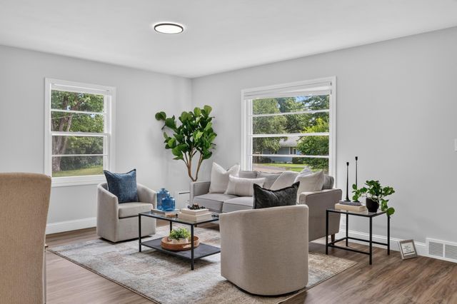 2516 Westview Terrace, Minnetonka, MN 55305