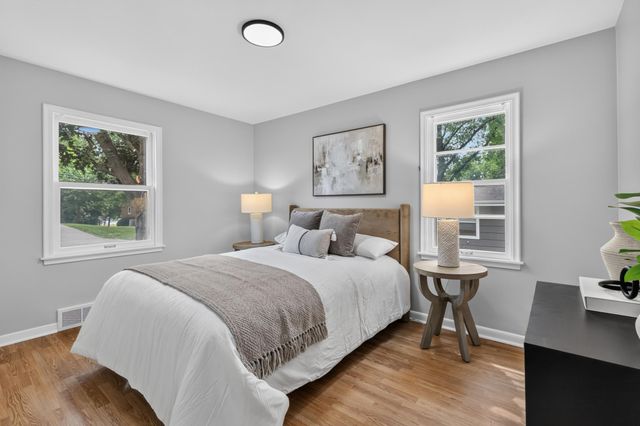 2516 Westview Terrace, Minnetonka, MN 55305